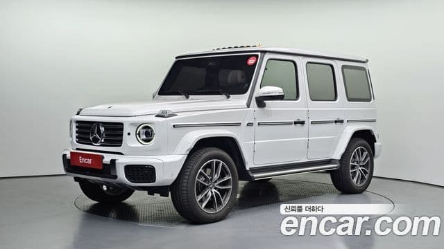Mercedes-Benz G-Class W465