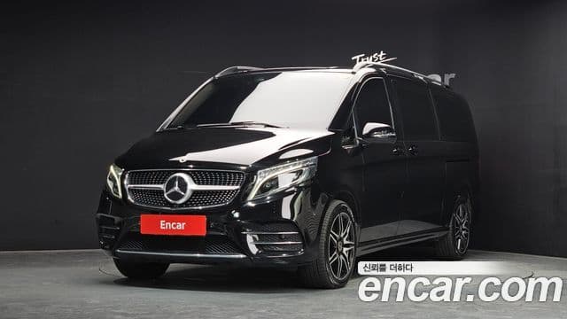 Mercedes-Benz V-Class 1