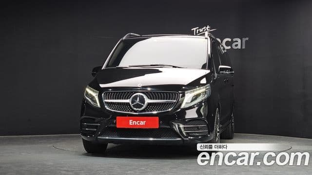 Mercedes-Benz V-Class 3
