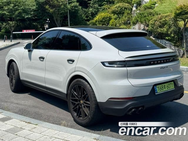 Porsche Cayenne (PO536) 2