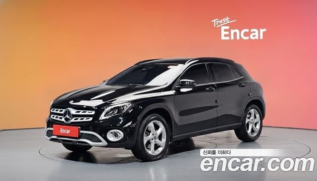 Mercedes-Benz GLA-Class X156