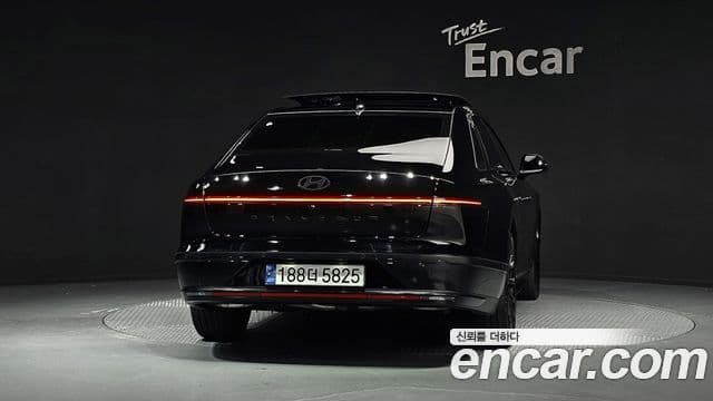 Hyundai Grandeur Hybrid (GN7) 4