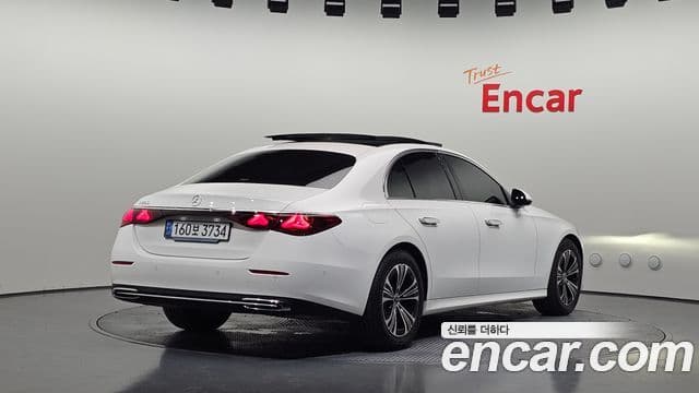 Mercedes-Benz E-Class W214 2