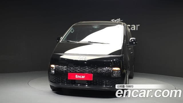 Hyundai Staria 3