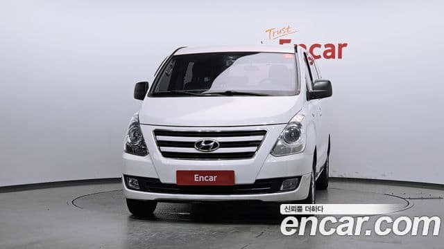 Hyundai Grand Starex 3
