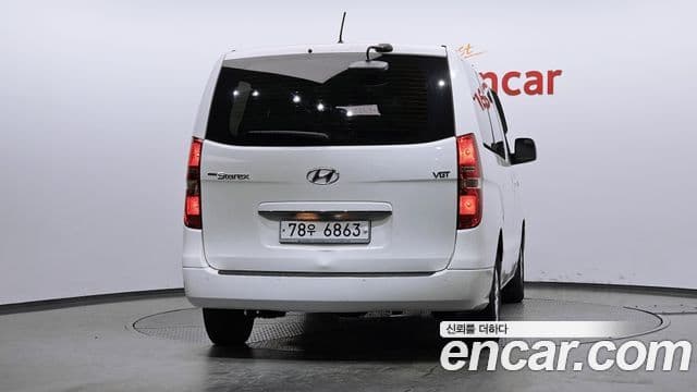 Hyundai Grand Starex 4