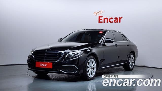 Mercedes-Benz E-Class W213 1