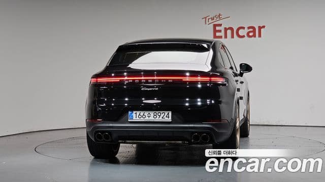 Porsche Cayenne (PO536) 4