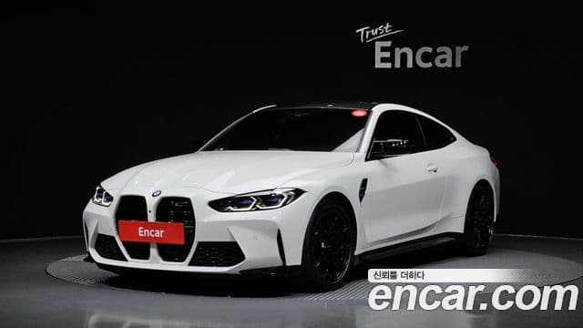 BMW M4 (G82)