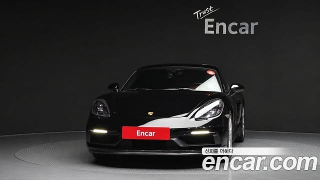 Porsche 718 Cayman 3