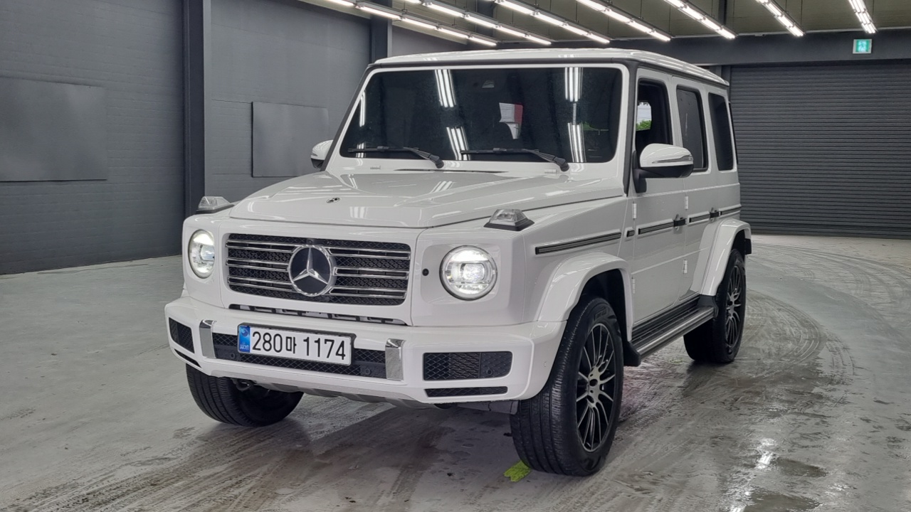 Mercedes-Benz G-Class W463b