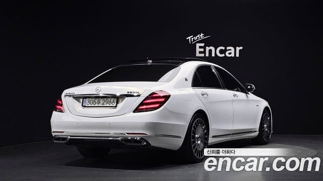 Mercedes-Benz S-Class W222 2