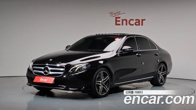 Mercedes-Benz E-Class W213 1
