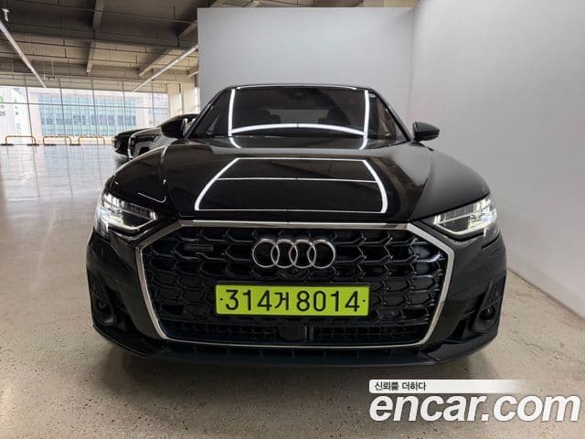 Audi A8 (D5)