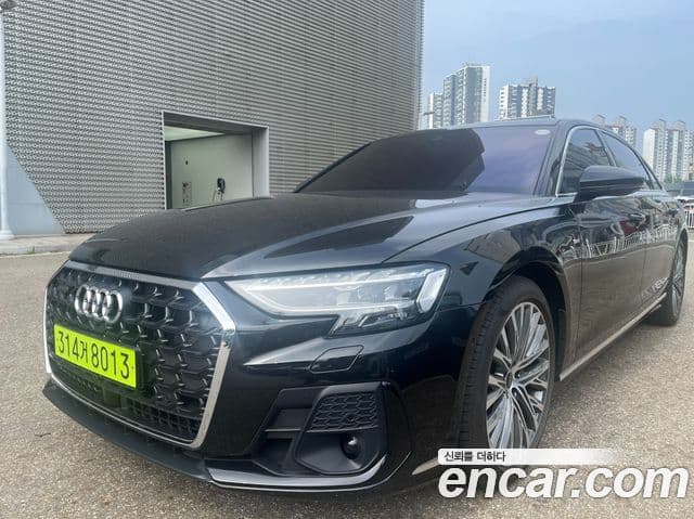 Audi A8 (D5)