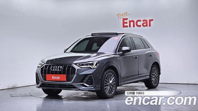Audi Q3 (F3)