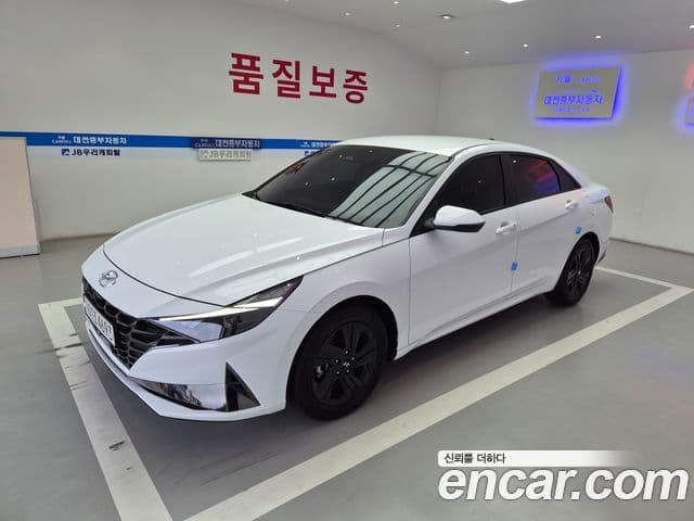 Hyundai Avante Hybrid (CN7)