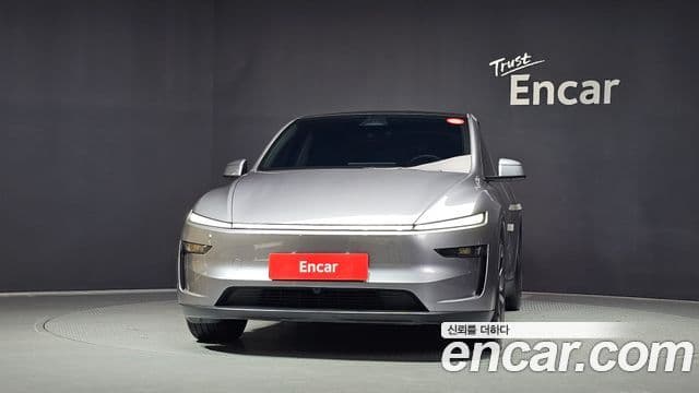 Tesla Model Y 3