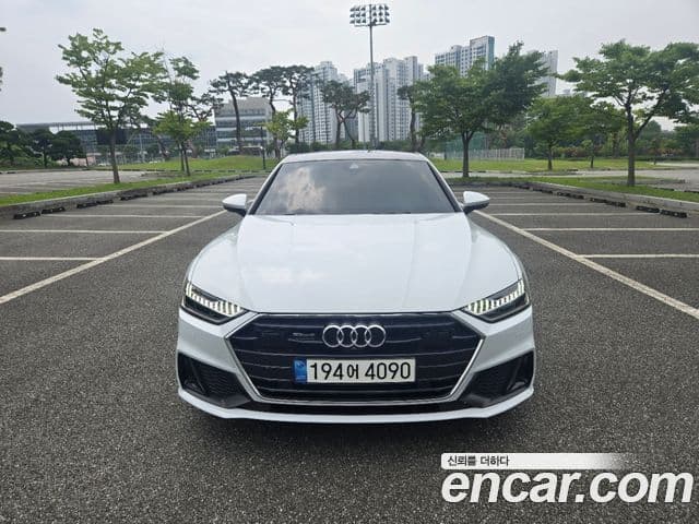 Audi A7 (4K)