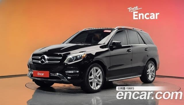 Mercedes-Benz GLE-Class W166
