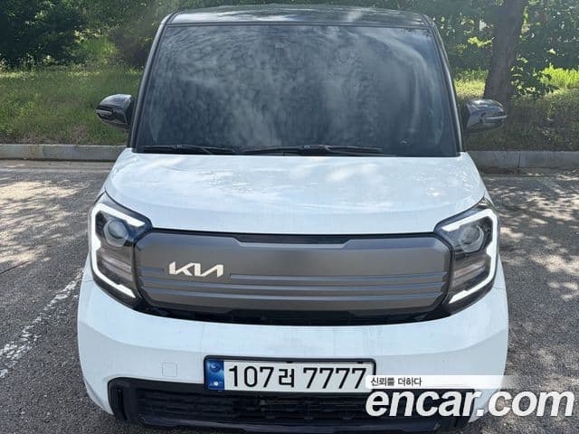 Kia The New Kia Ray 1