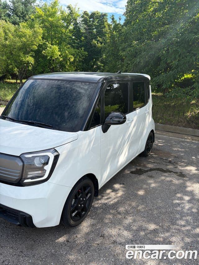 Kia The New Kia Ray 3