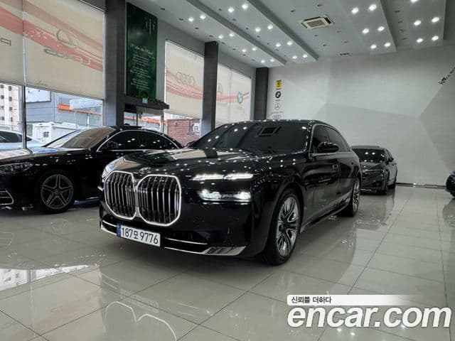 BMW 7 Series (G70)