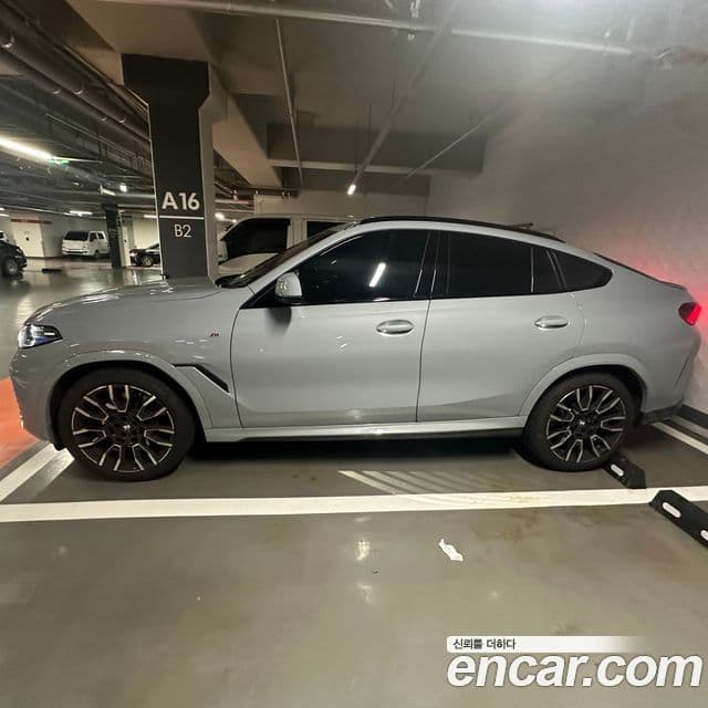BMW X6 (G06)