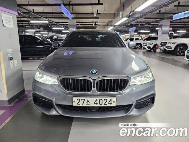 BMW 5 Series (G30)