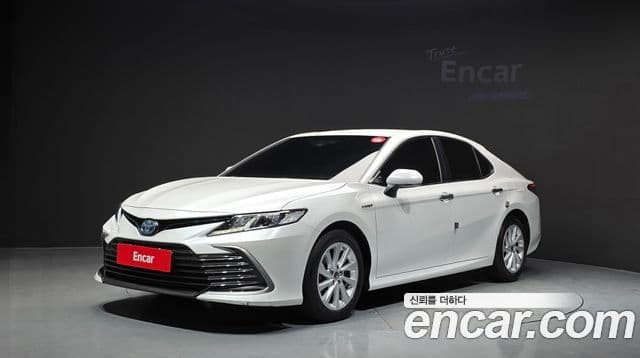 Toyota Camry (XV70)