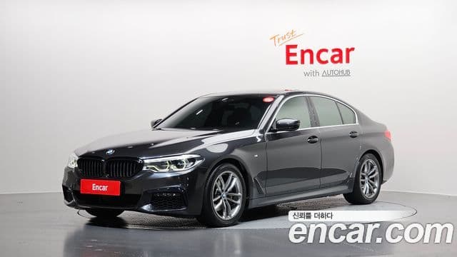 BMW 5 Series (G30)