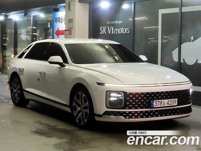 Hyundai Grandeur Hybrid (GN7)