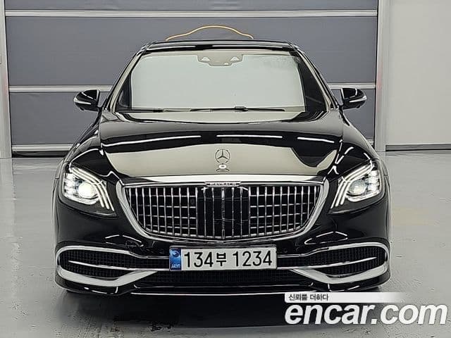 Mercedes-Benz S-Class W222