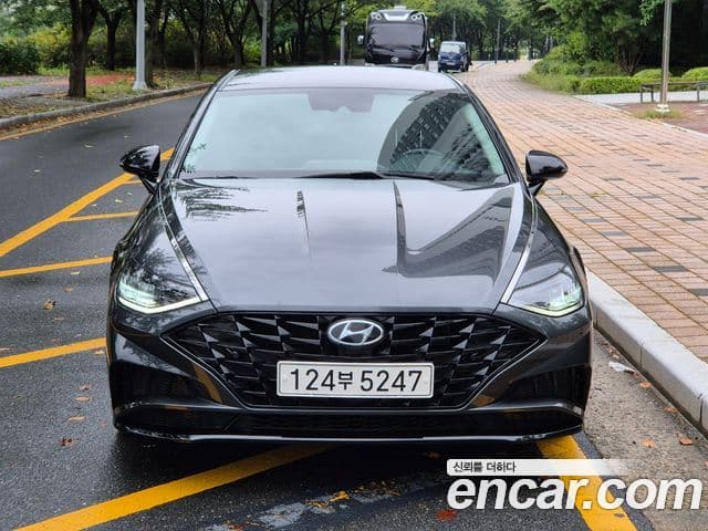 Hyundai Sonata (DN8)