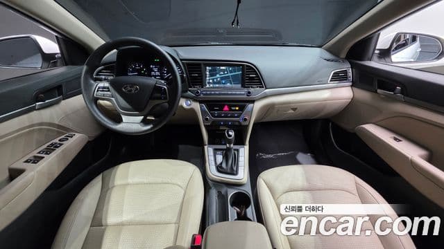 Hyundai Avante AD