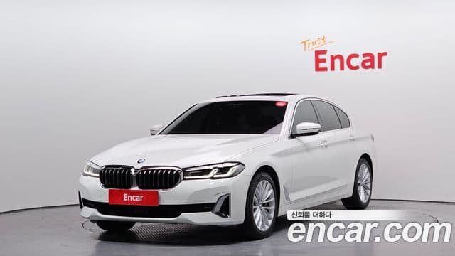 BMW 5 Series (G30)