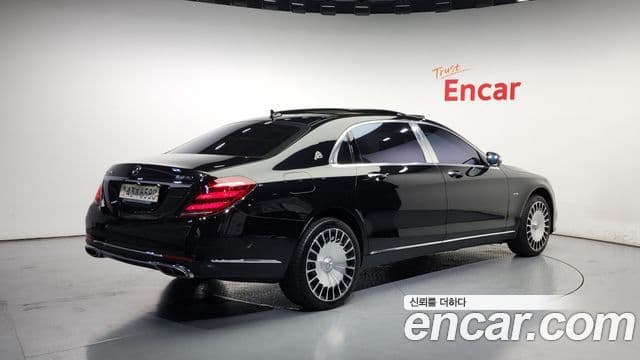 Mercedes-Benz S-Class W222 2
