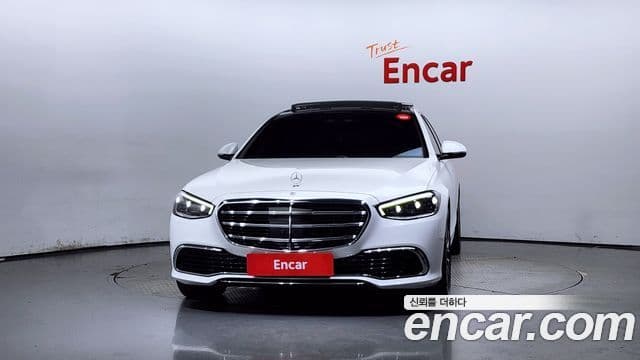 Mercedes-Benz S-Class W223 3