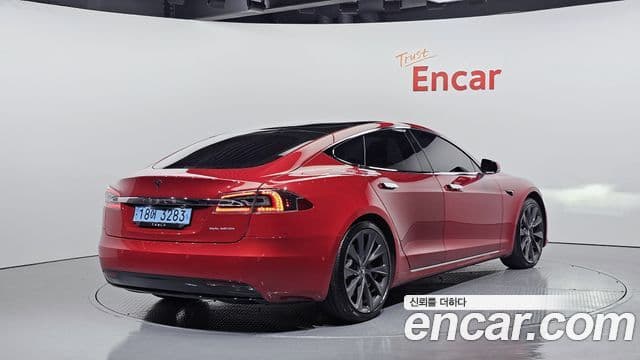 Tesla Model S 2