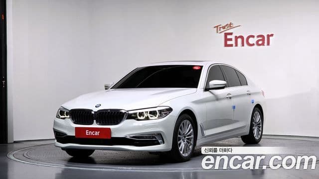 BMW 5 Series (G30)