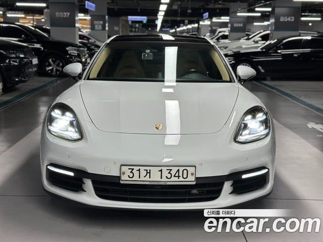 Porsche Panamera (971)