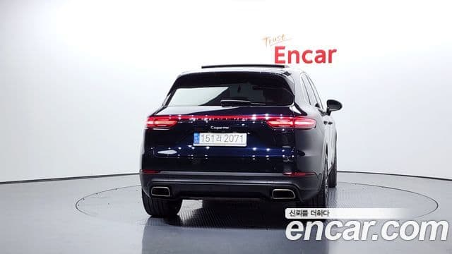 Porsche Cayenne (PO536) 4