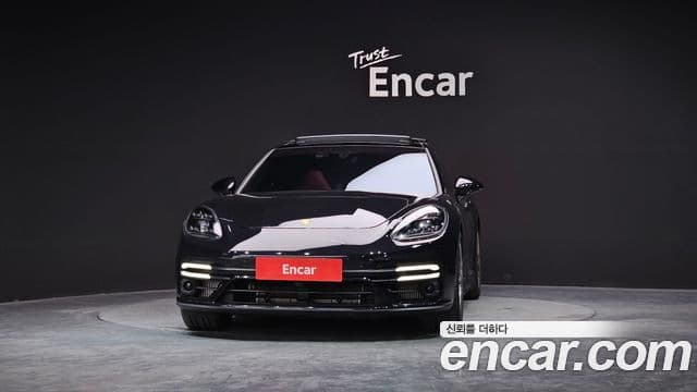 Porsche Panamera (971) 3