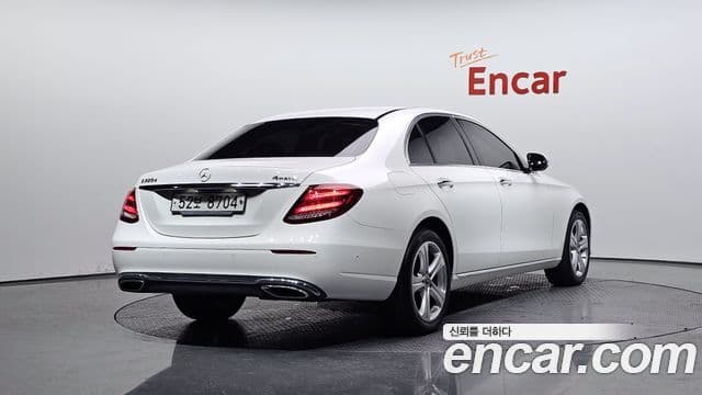 Mercedes-Benz E-Class W213 2