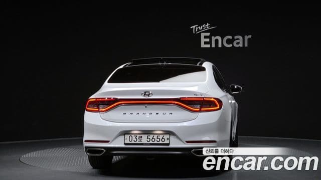 Hyundai Grandeur IG Hybrid 4