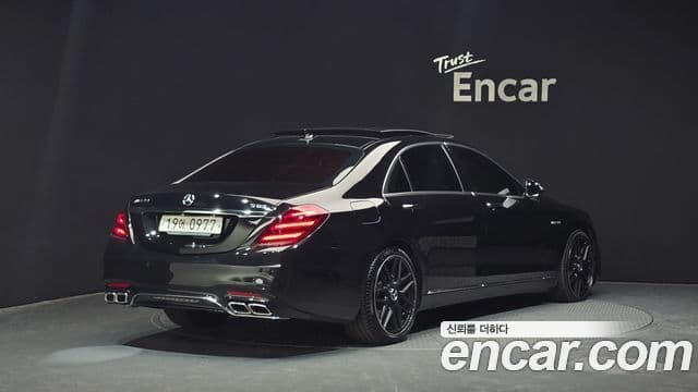 Mercedes-Benz S-Class W222 2