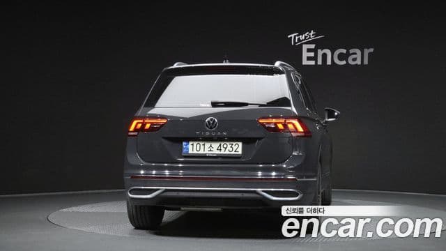 Volkswagen Tiguan 2nd Gen 4