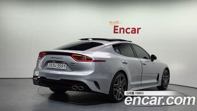 Kia Stinger 2