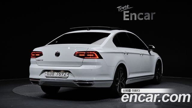 Volkswagen Passat GT (B8) 2