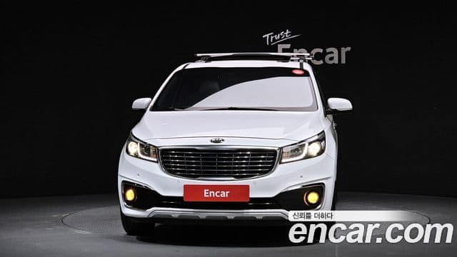Kia All New Carnival 3